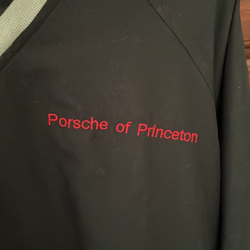 Rain repellent Porsche v neck - Picture 2 of 8